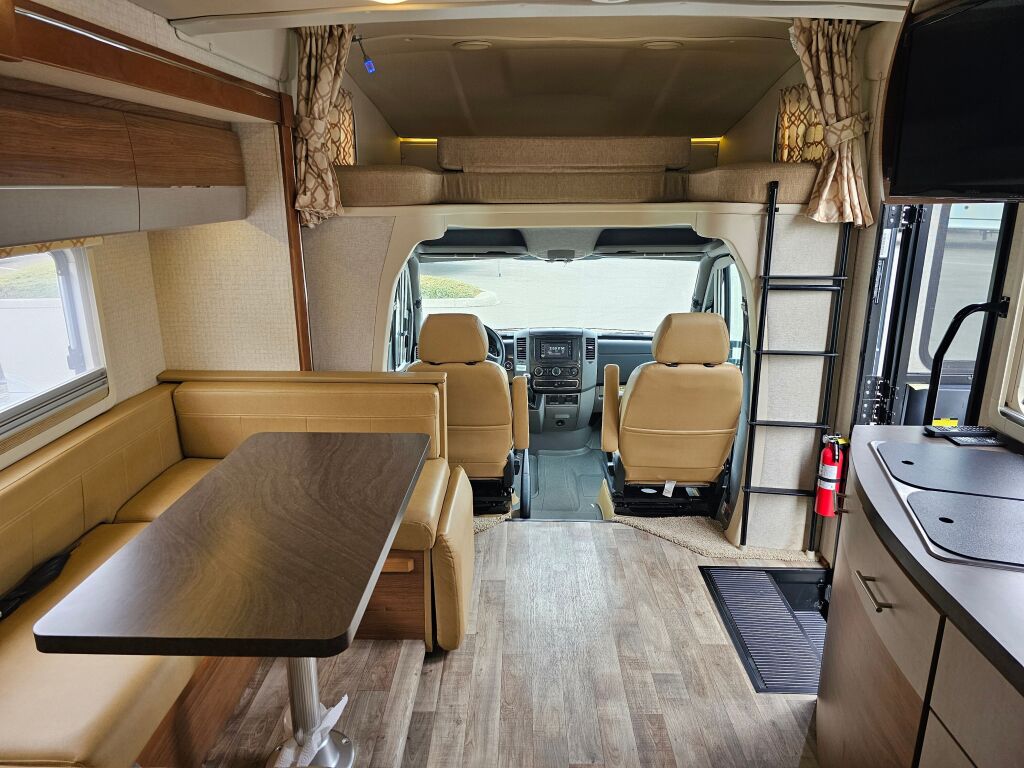 2016 Winnebago View 24J