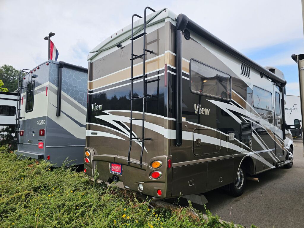 2016 Winnebago View 24J