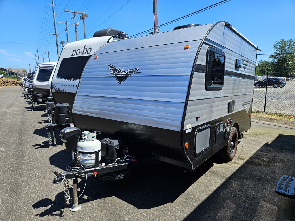 2022 Riverside RV Retro 135