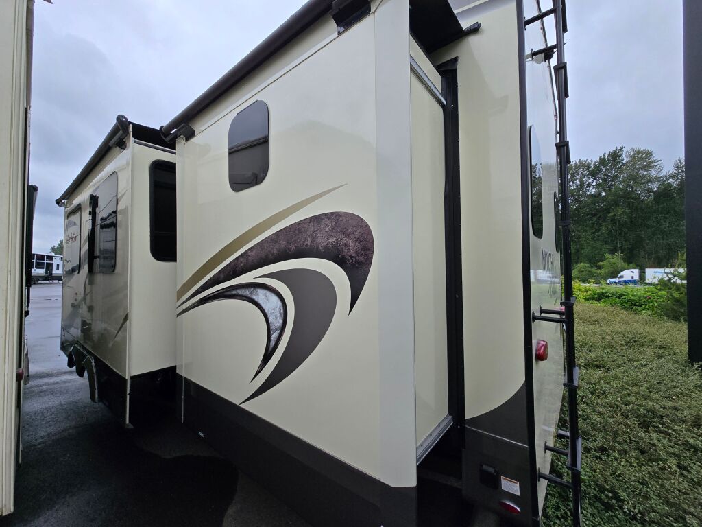 2020 Jayco North Point 375BHFS