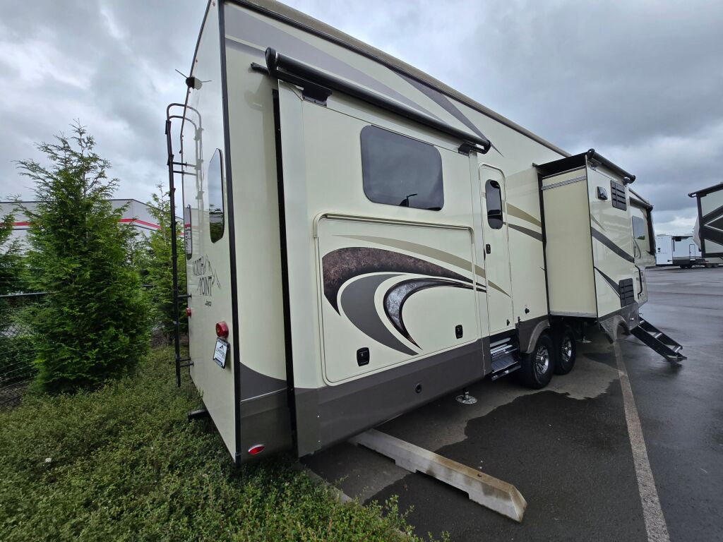 2020 Jayco North Point 375BHFS