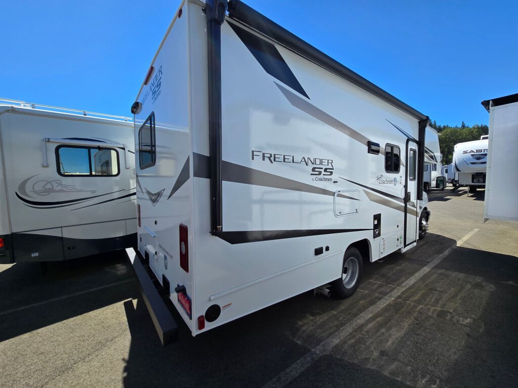 2025 COACHMEN FREELANDER 21RS