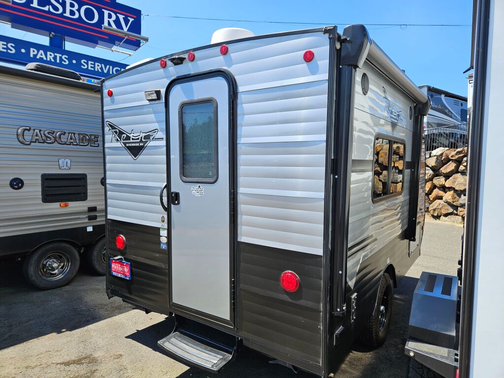 2022 Riverside RV Retro 135