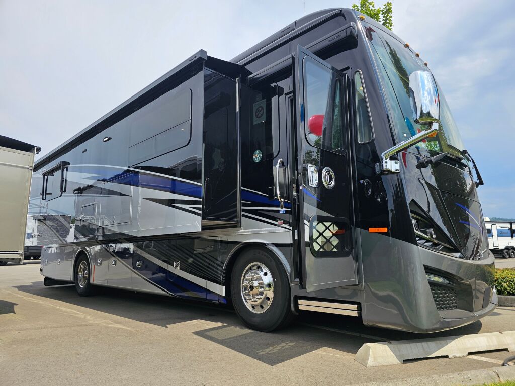 2025 Tiffin Motorhomes Phaeton 35CH