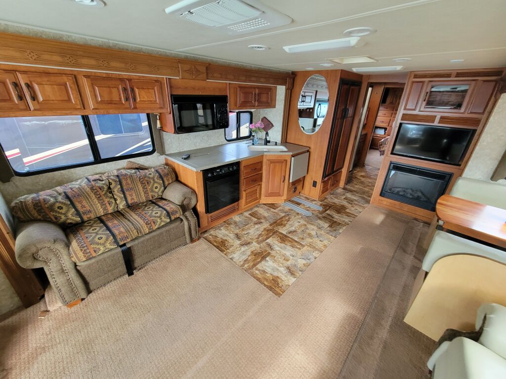 2005 Coachmen Sportscoach 40TS