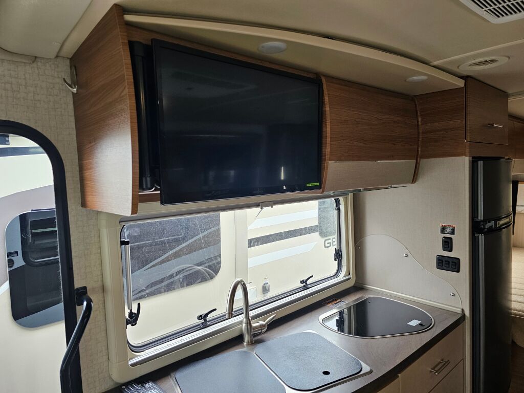 2016 Winnebago View 24J