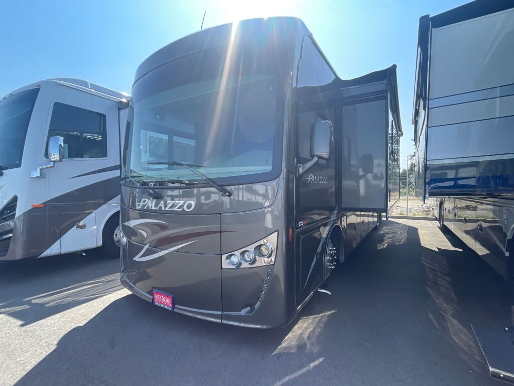 2018 Thor Motor Coach Palazzo 36.3