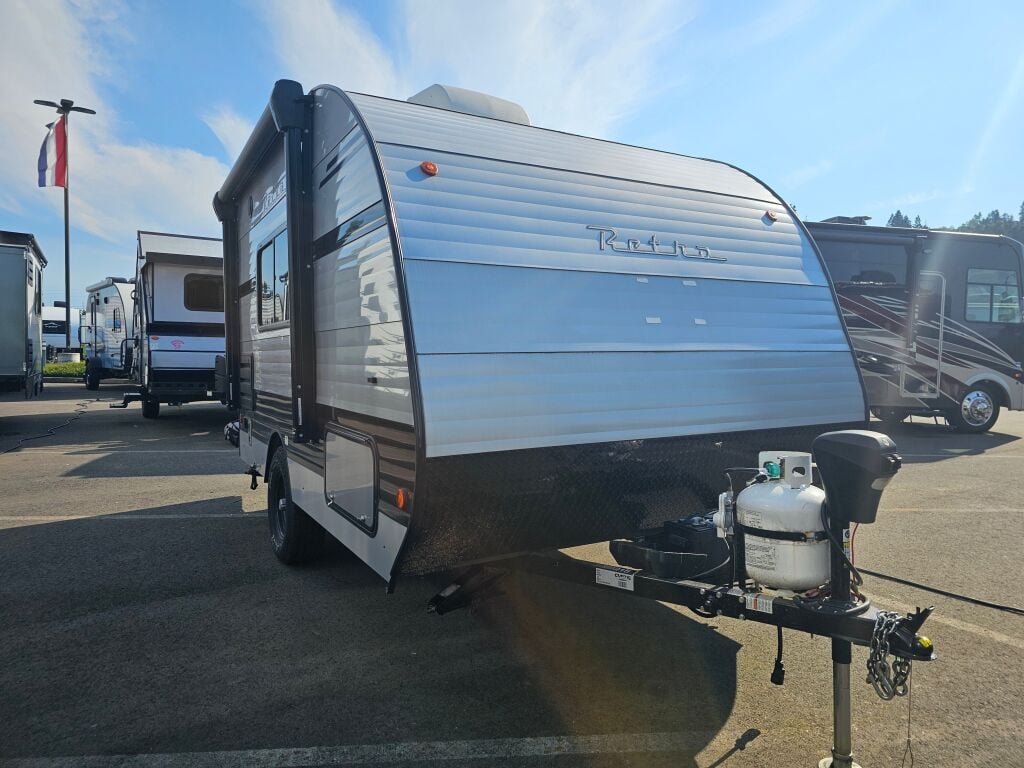 2022 Riverside RV Retro 135