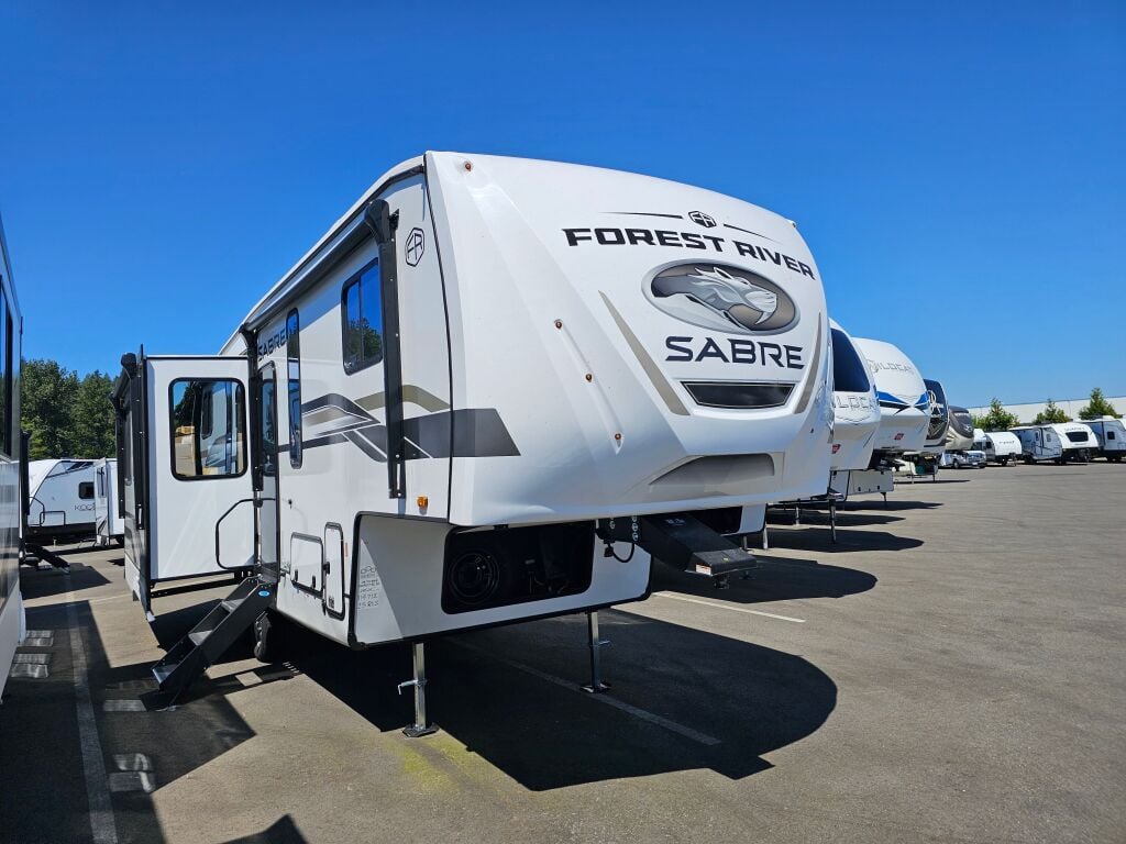 2025 Forest River Sabre 25RLS