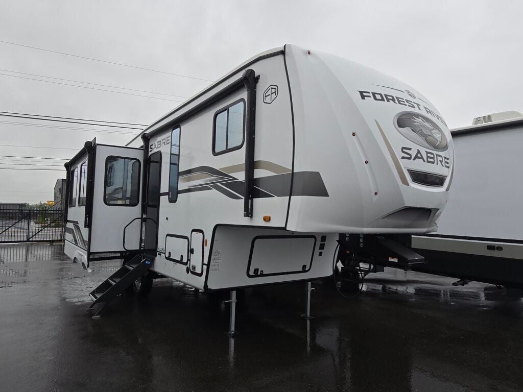 2025 Forest River Sabre 25RLS