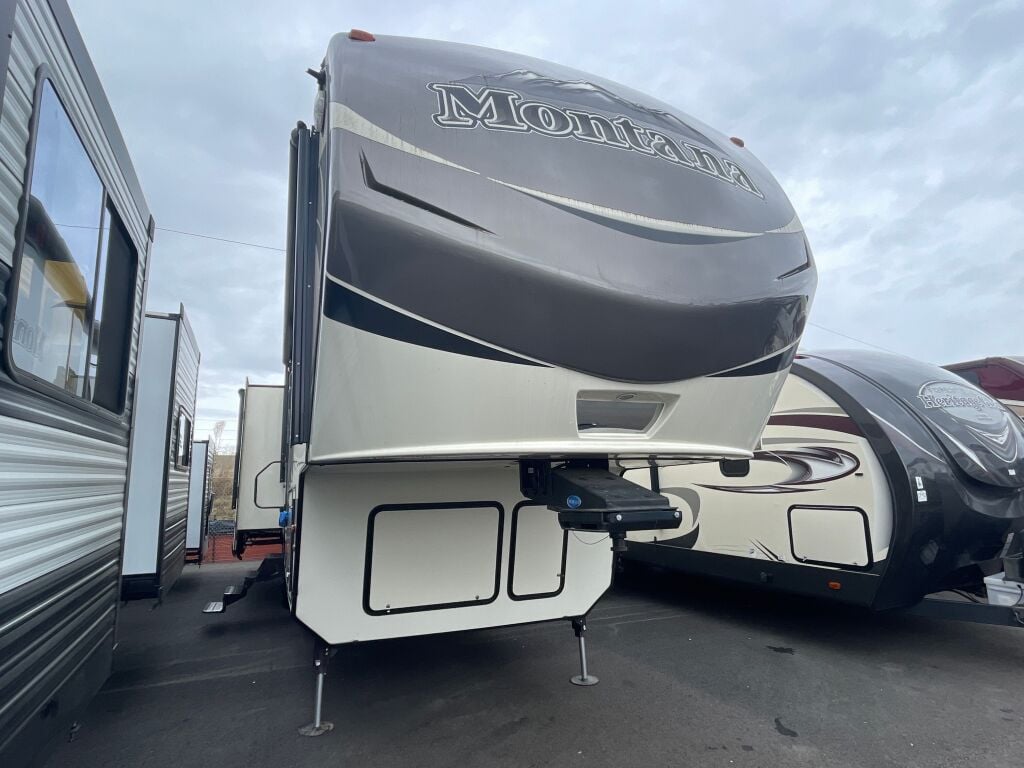 2016 Keystone Montana 3160RL