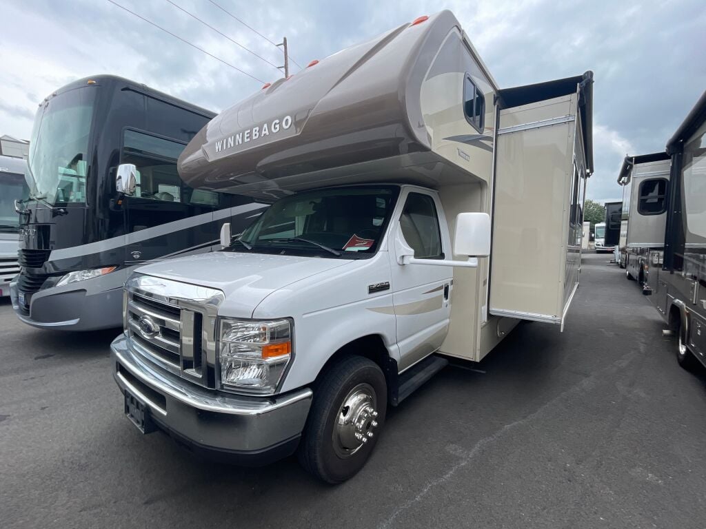 2017 Winnebago Minnie Winnie 31K