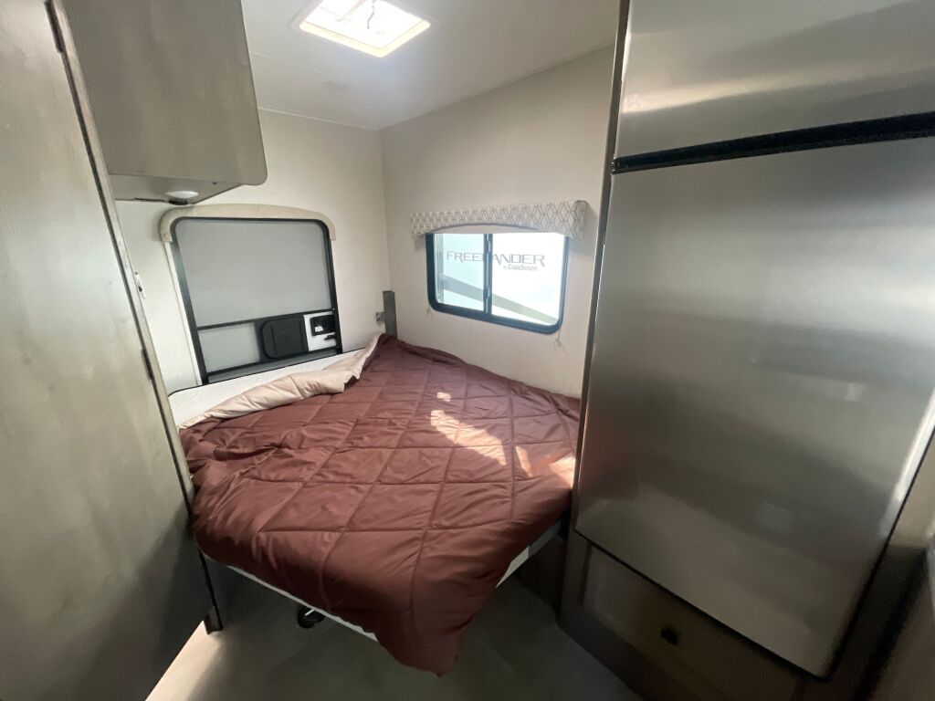 2021 Coachmen Freelander 22XG