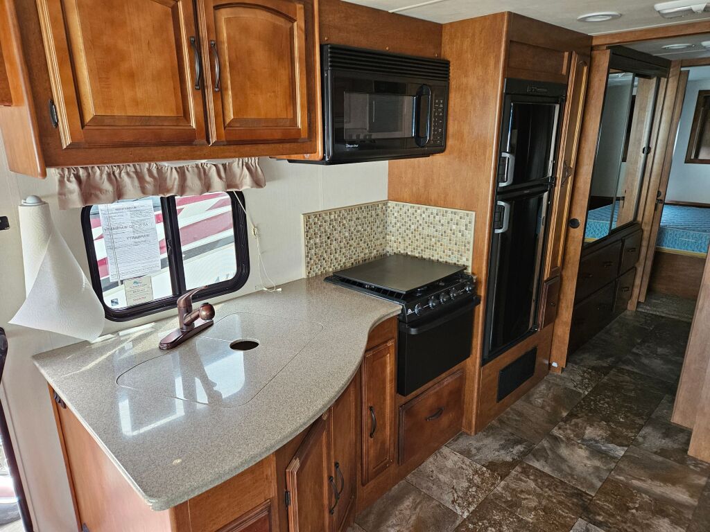 2013 Coachmen Mirada 32DS