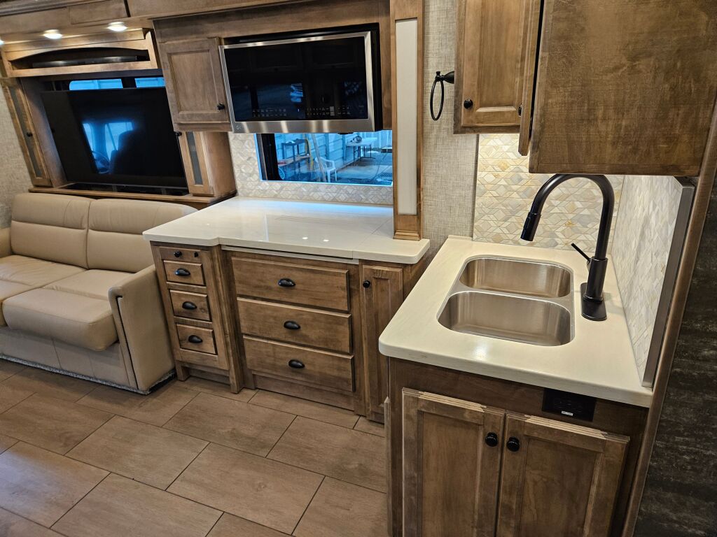 2023 Tiffin Motorhomes Allegro Bay 38AB