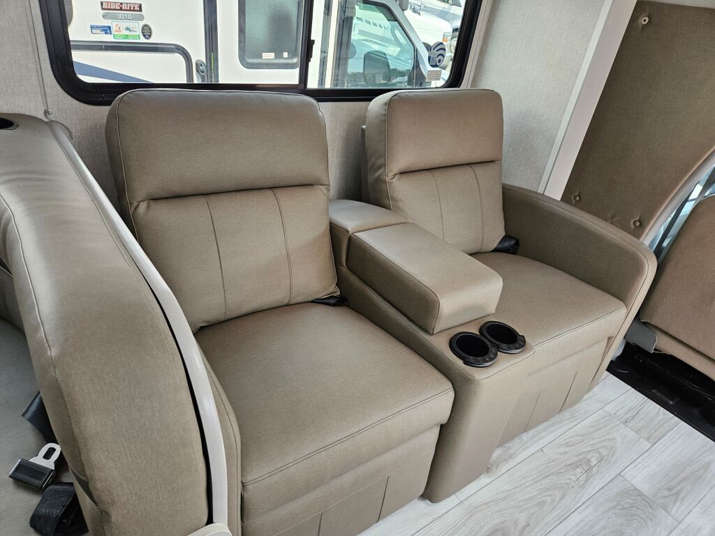 2025 Coachmen Freelander 31MB