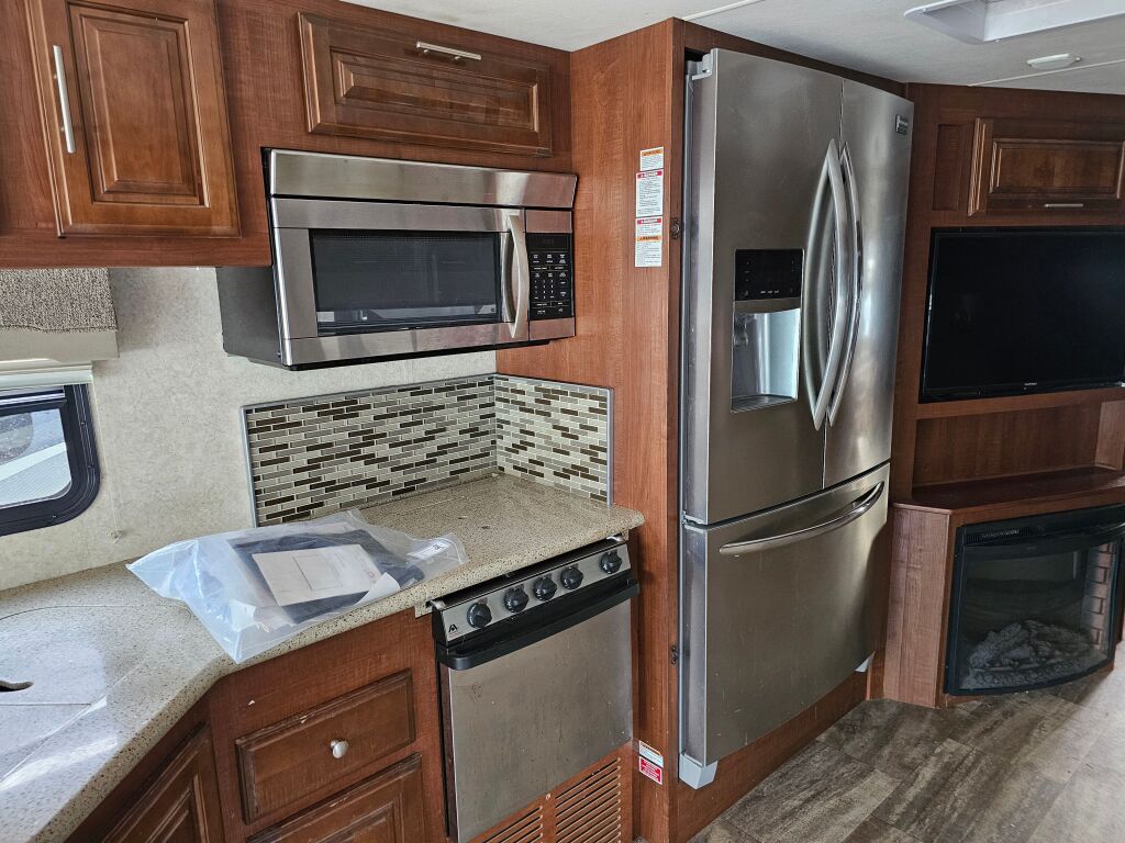 2017 Forest River Georgetown 335DS