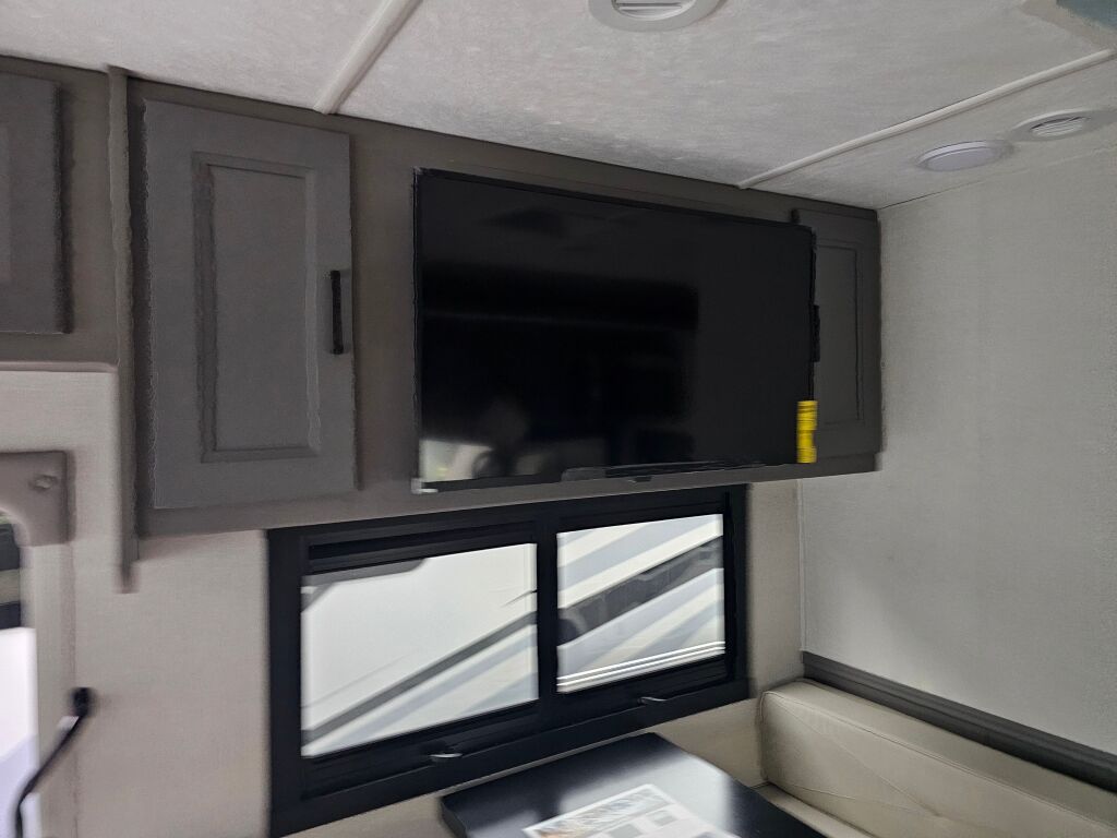 2025 Coachmen Mirada 29FW