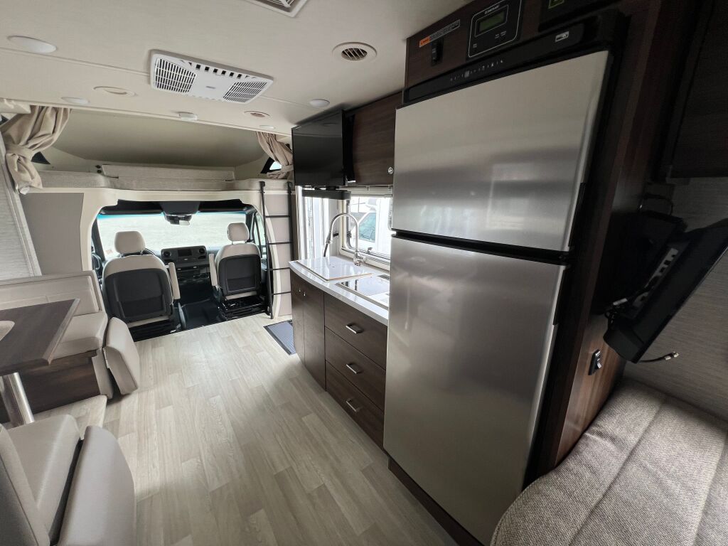 2023 Winnebago View 24J