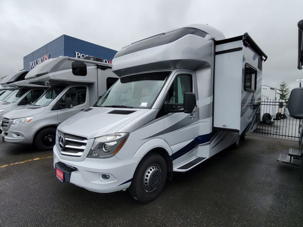 2018 Tiffin Motorhomes Wayfarer 24TW