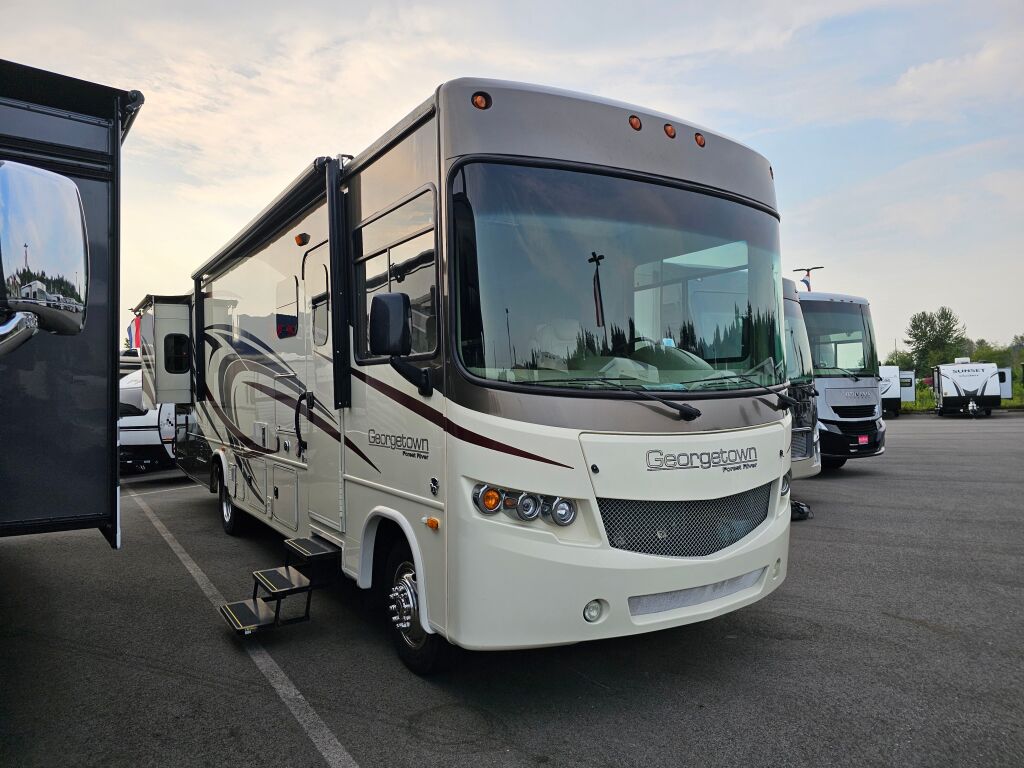 2017 Forest River Georgetown 335DS