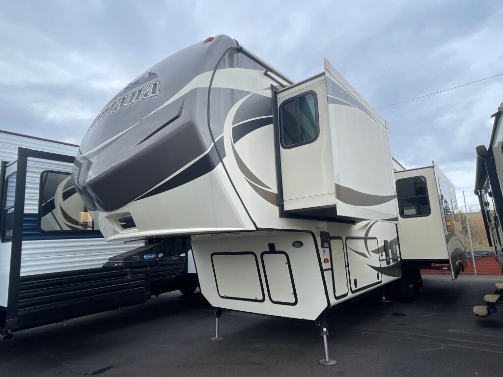 2016 Keystone Montana 3160RL