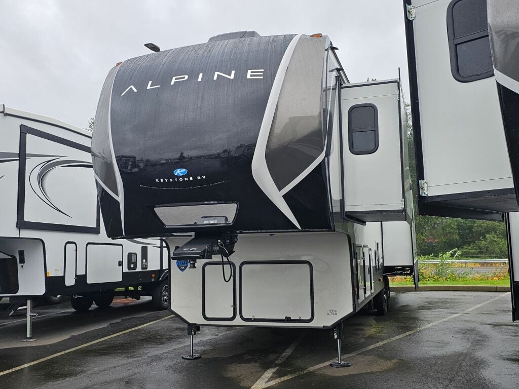 2025 Keystone Alpine 3303CK