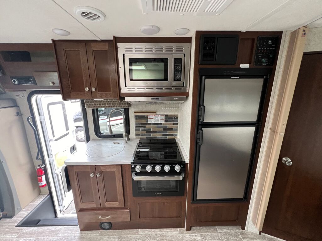 2019 Forest River Sunseeker 2400W MBS