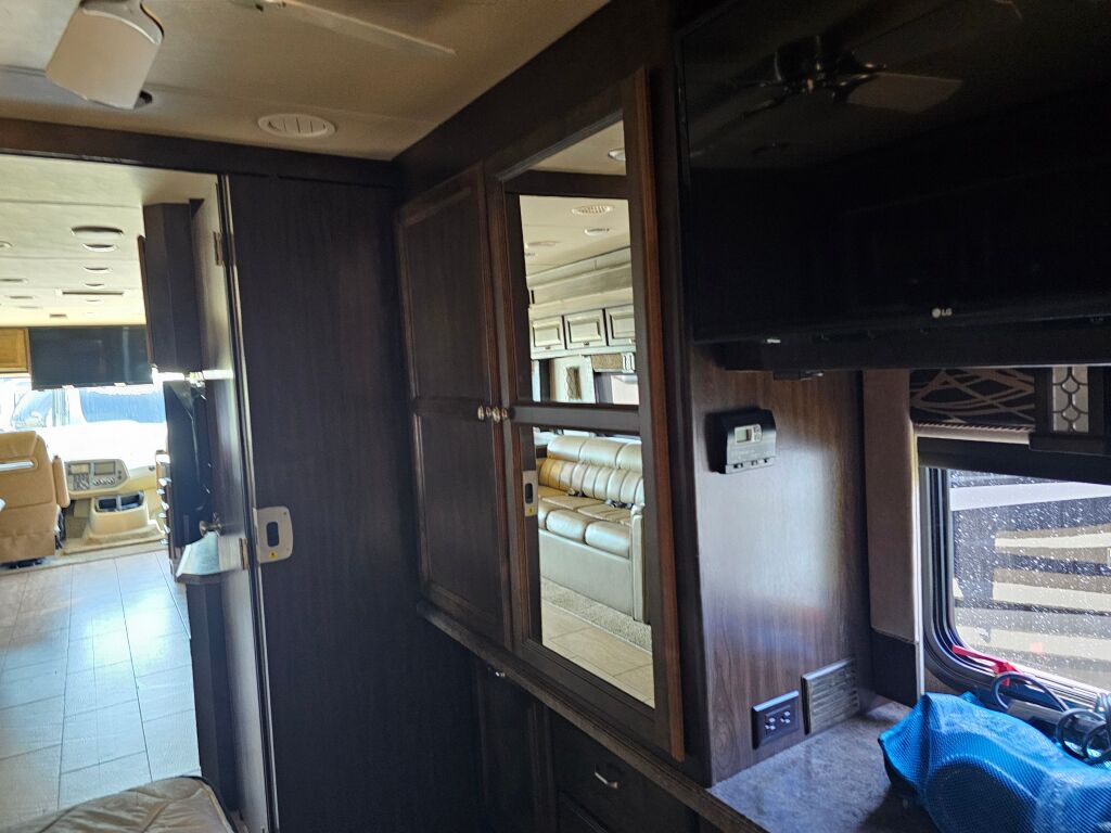 2017 Tiffin Motorhomes Allegro 36LA