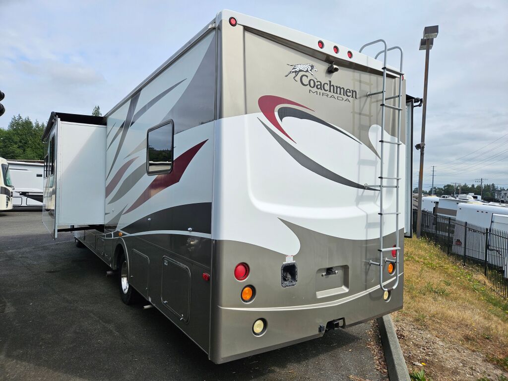 2013 Coachmen Mirada 32DS