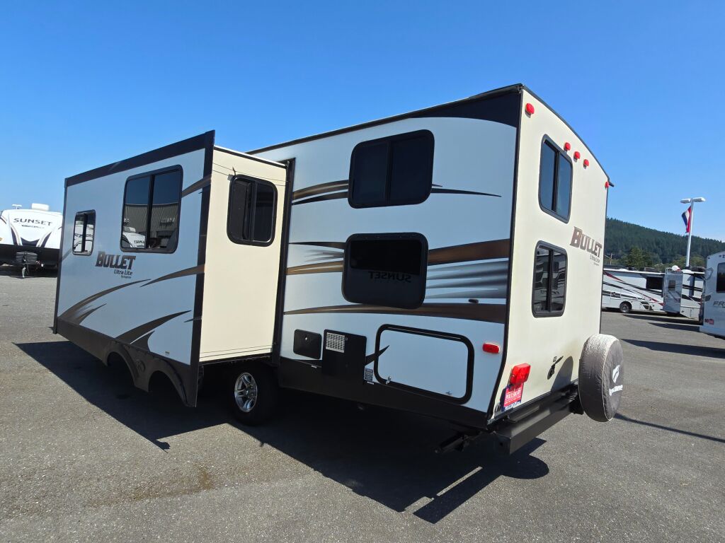 2015 Keystone Bullet 272BHS