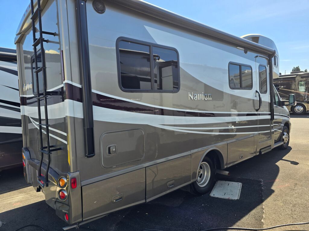 2019 Itasca Navion 24V