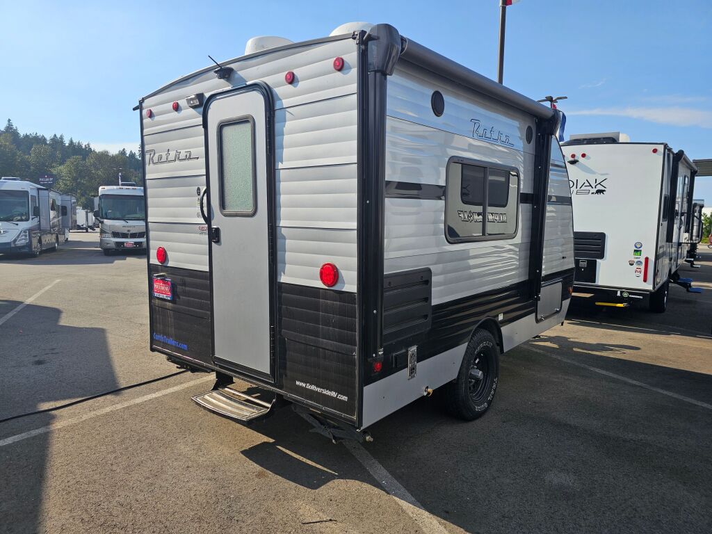 2022 Riverside RV Retro 135