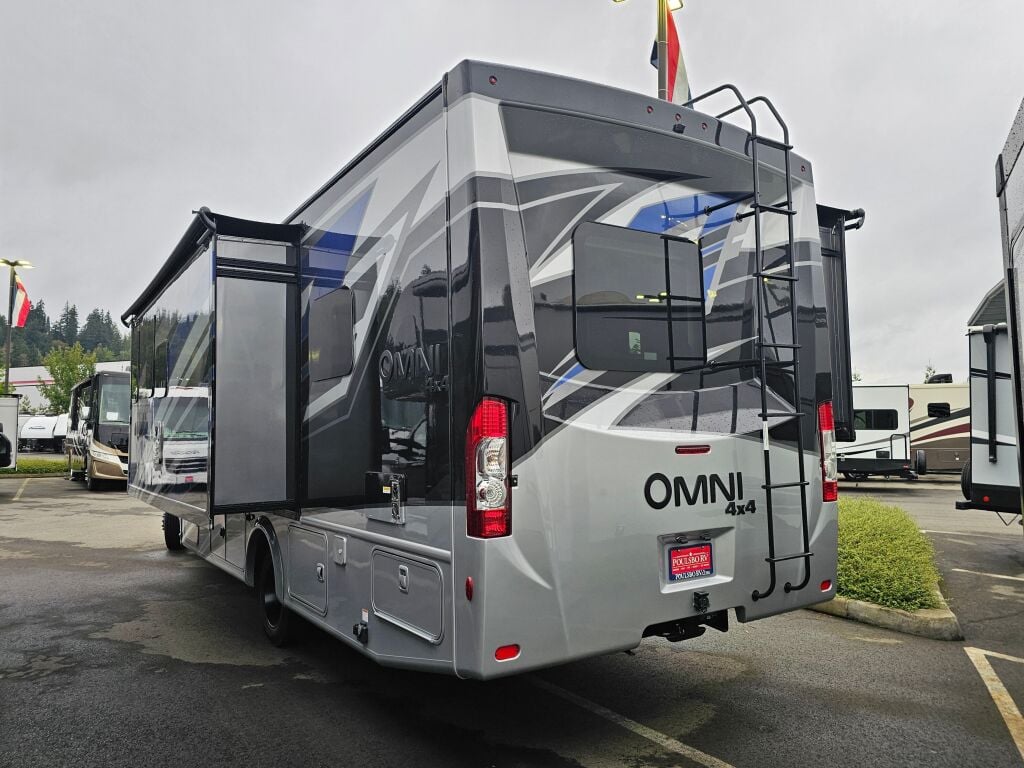 2025 Thor Motor Coach Omni XG32