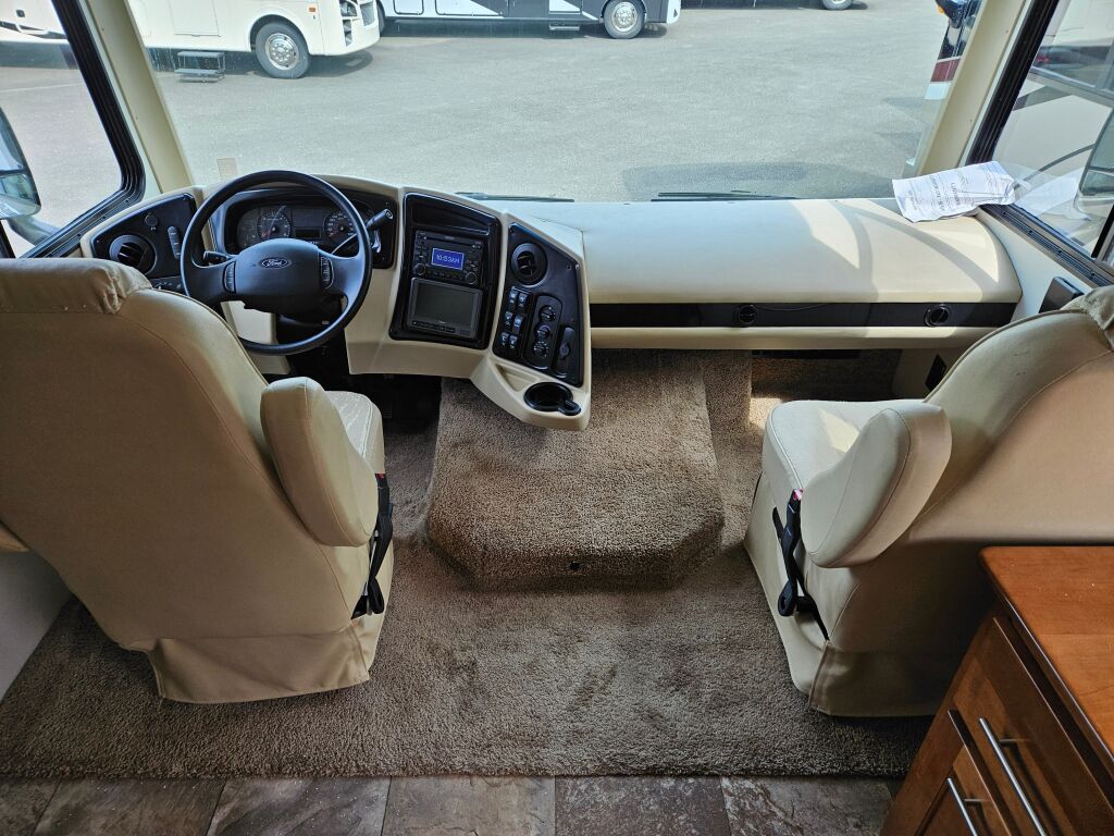 2013 Coachmen Mirada 32DS