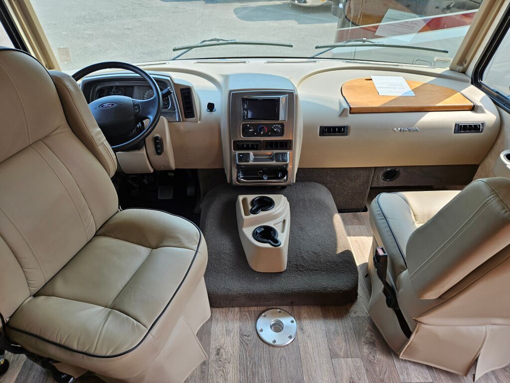 2019 Winnebago Vista 29V