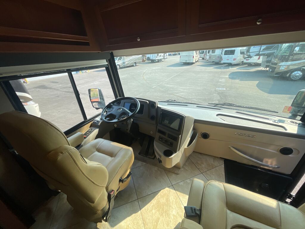 2018 Winnebago Forza 38W