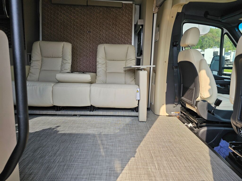 2025 Winnebago View 24T