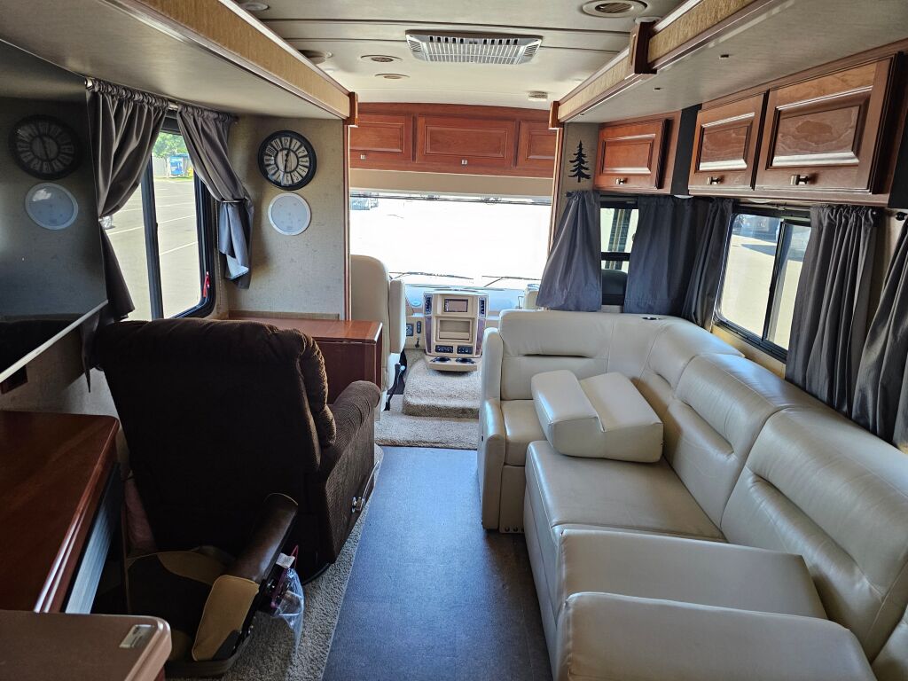 2015 Itasca Sunova 35G Handicapped Model