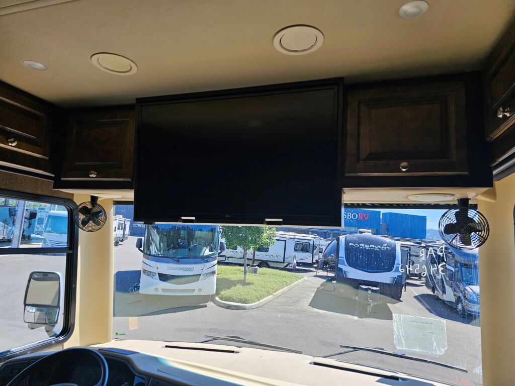 2017 Tiffin Motorhomes Allegro 36LA