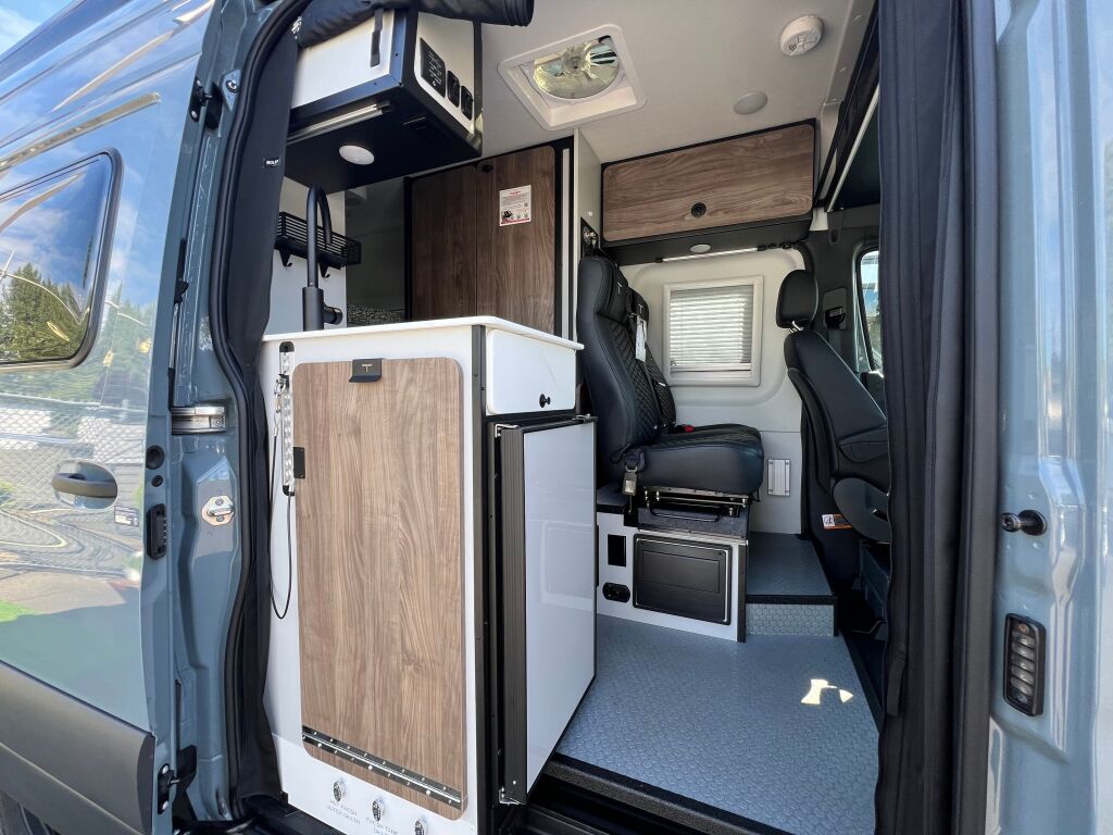 2025 Tiffin Motorhomes GH1 GH1