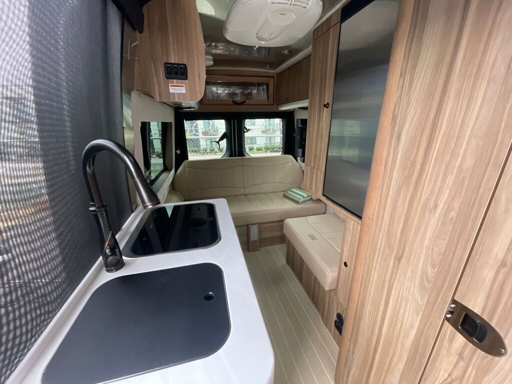 2021 Airstream Interstate TOMMY BAHAMA