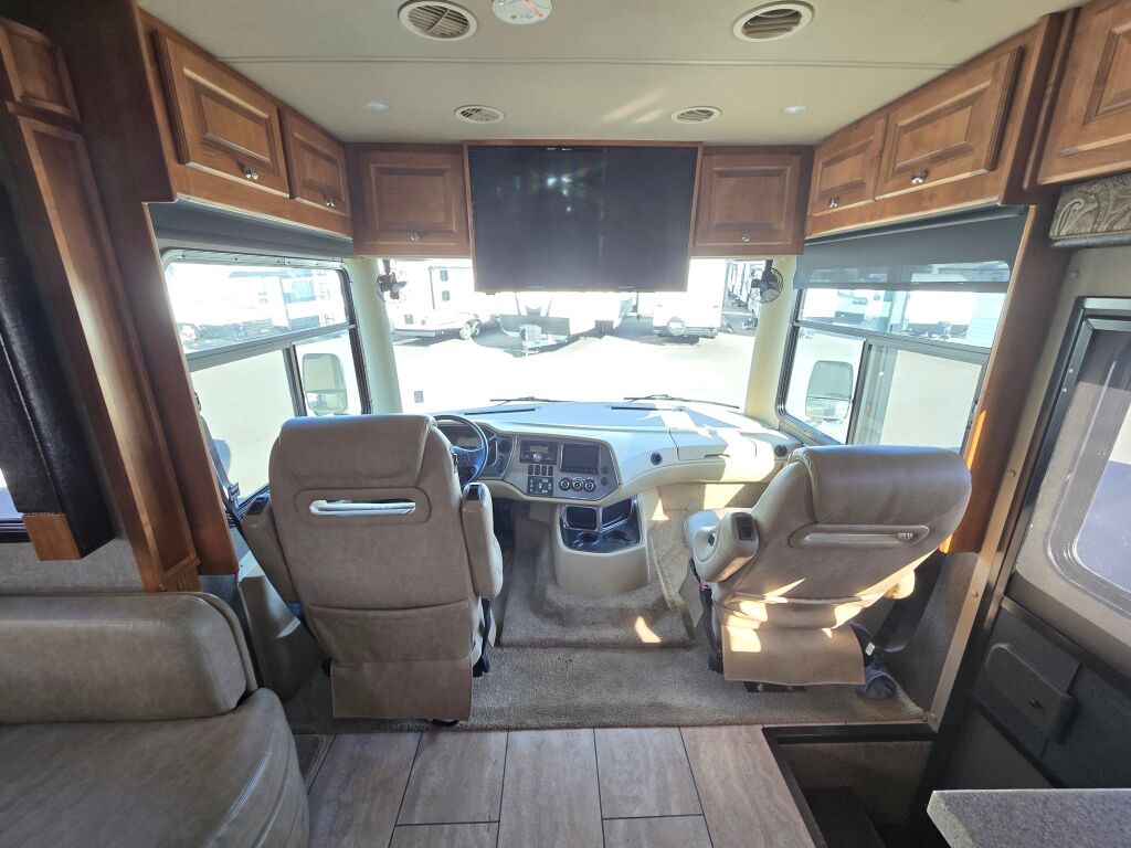 2017 TIFFIN MOTORHOMES ALLEGRO 31SA