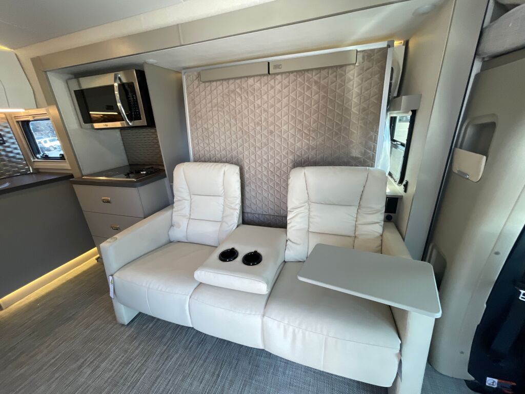 2025 Winnebago View 24T