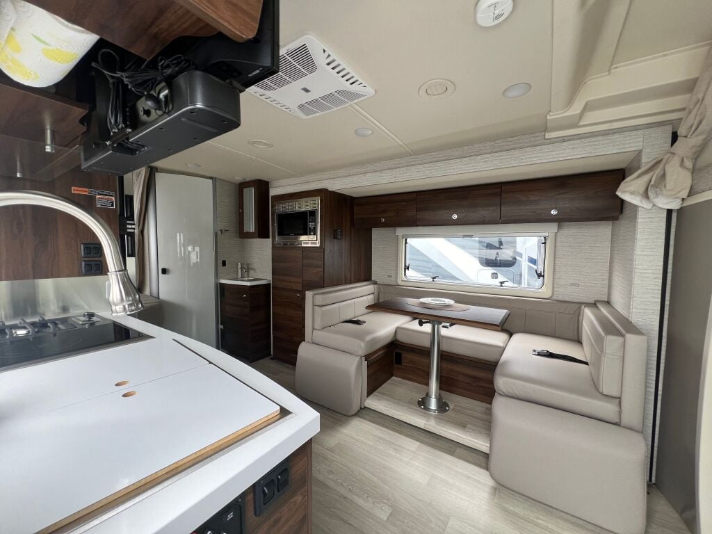 2023 Winnebago View 24J