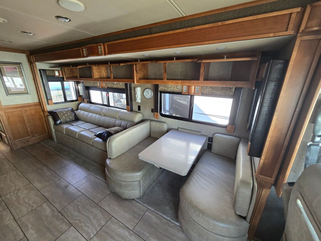 2017 TIFFIN MOTORHOMES ALLEGRO 31SA