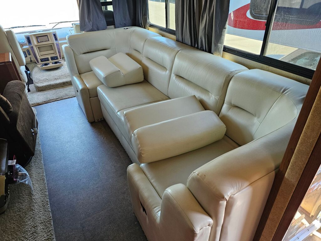 2015 Itasca Sunova 35G Handicapped Model