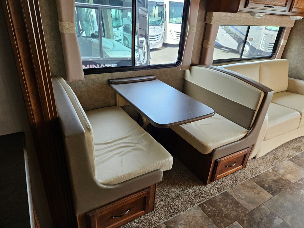 2013 Coachmen Mirada 32DS