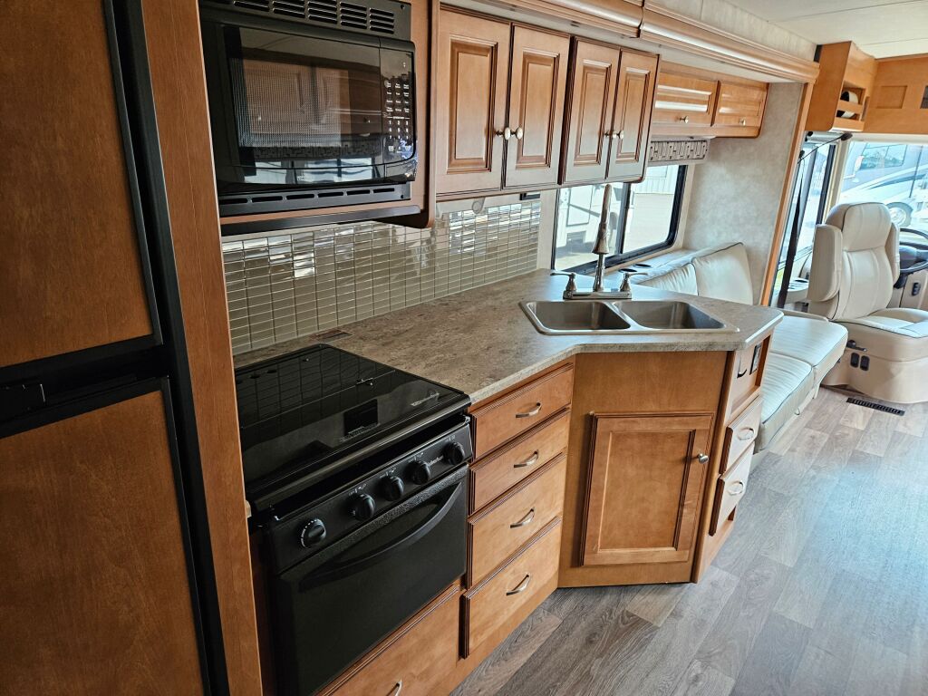 2019 Winnebago Vista 29V