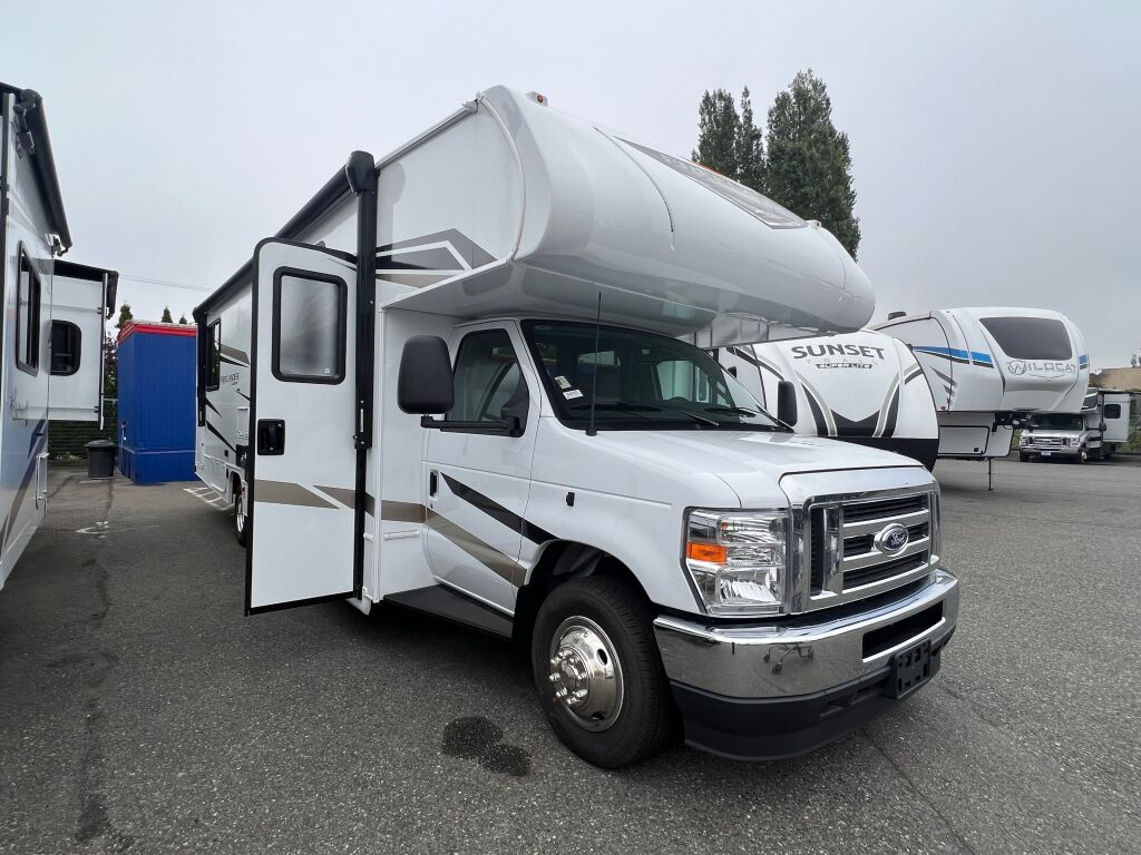 2025 Coachmen Freelander 31MB